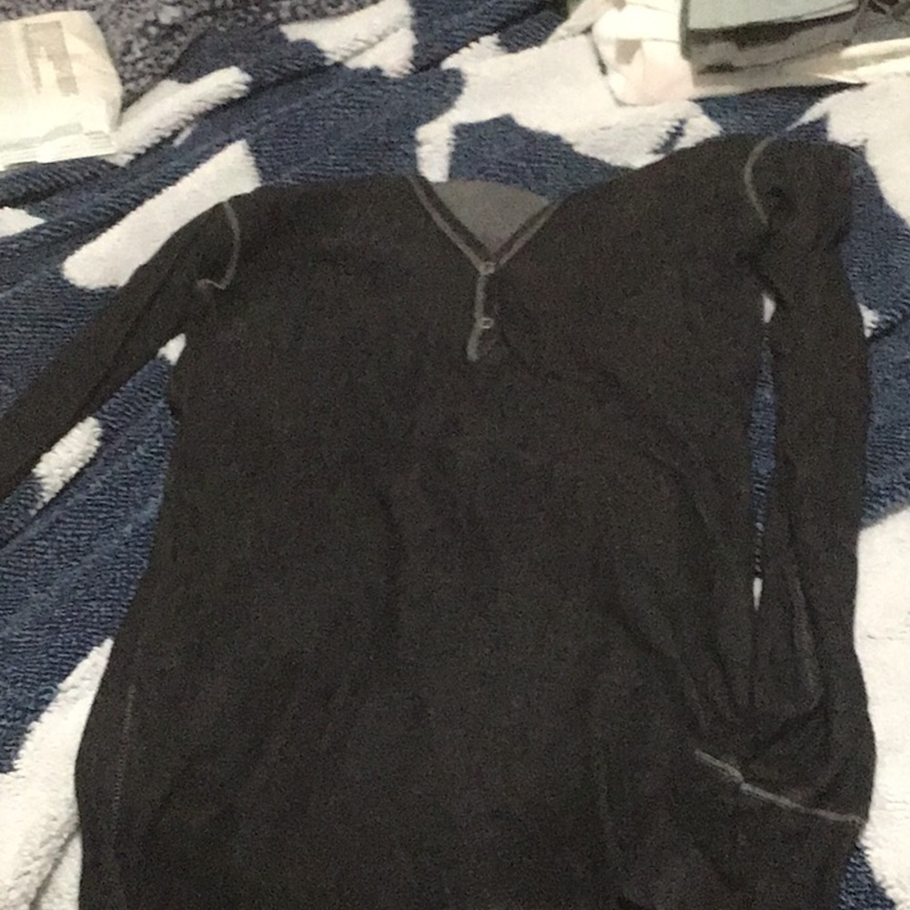 Black shirt